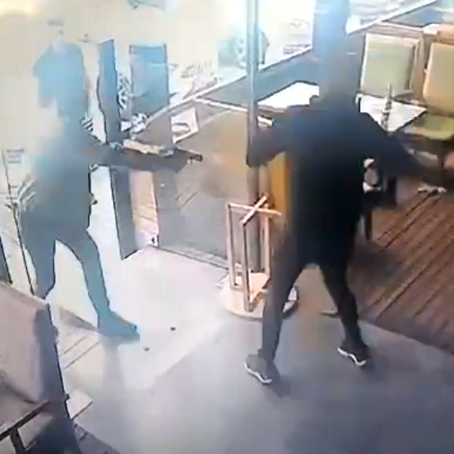 Ortakların kafe savaşı