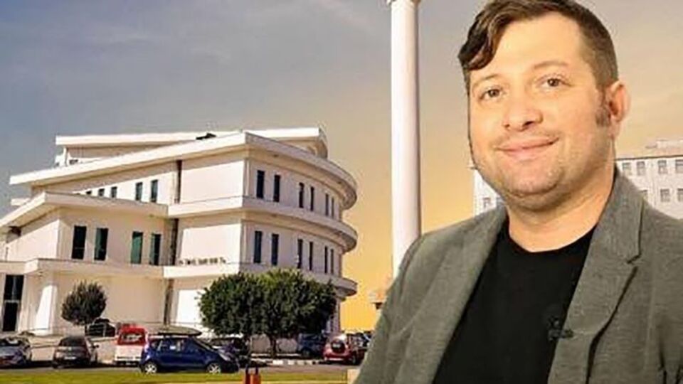 Profesör Interpol tarafından aranıyor!