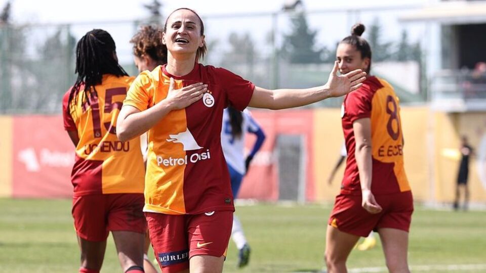 Galatasaray son nefeste güldü!