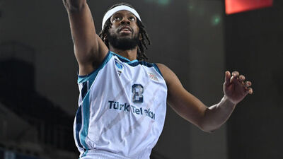 Türk Telekom evinde kaybetti!