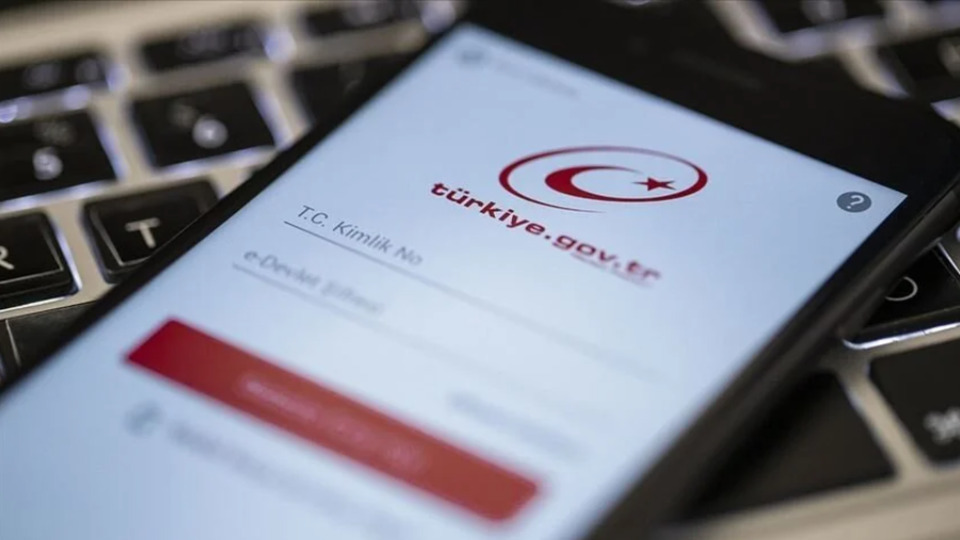 Seçmenlere 'oltalama' uyarısı