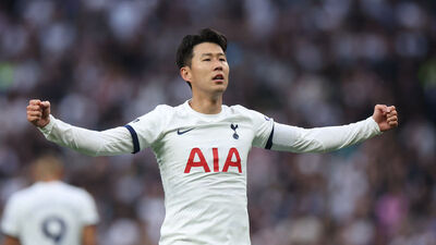 Tottenham, Luton Town engelini aştı!