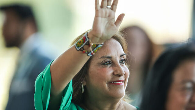 Peru'da polis, Cumhurba�kan� Boluarte'nin evine yolsuzluk su�lamas�yla bask�n yapt�