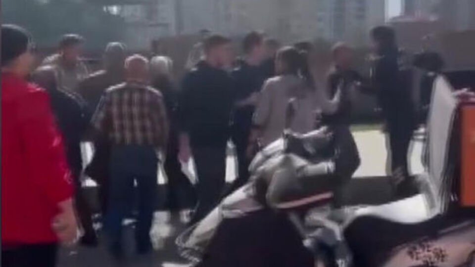 Şişli'de hastane bahçesinde doktora darp!