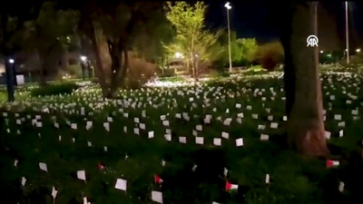 Fransa'da binlerce Filistin bayrağı dikildi