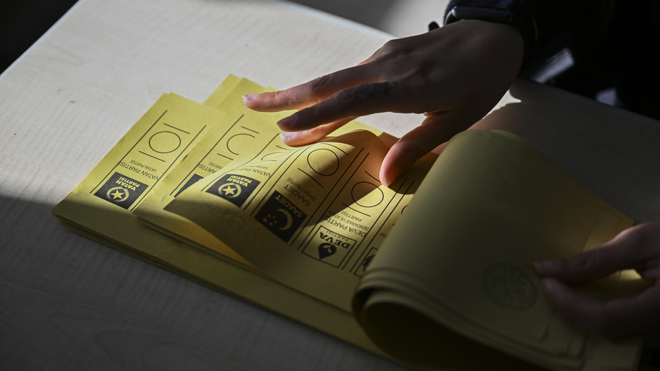 AK Parti'den son dakika anketine tepki