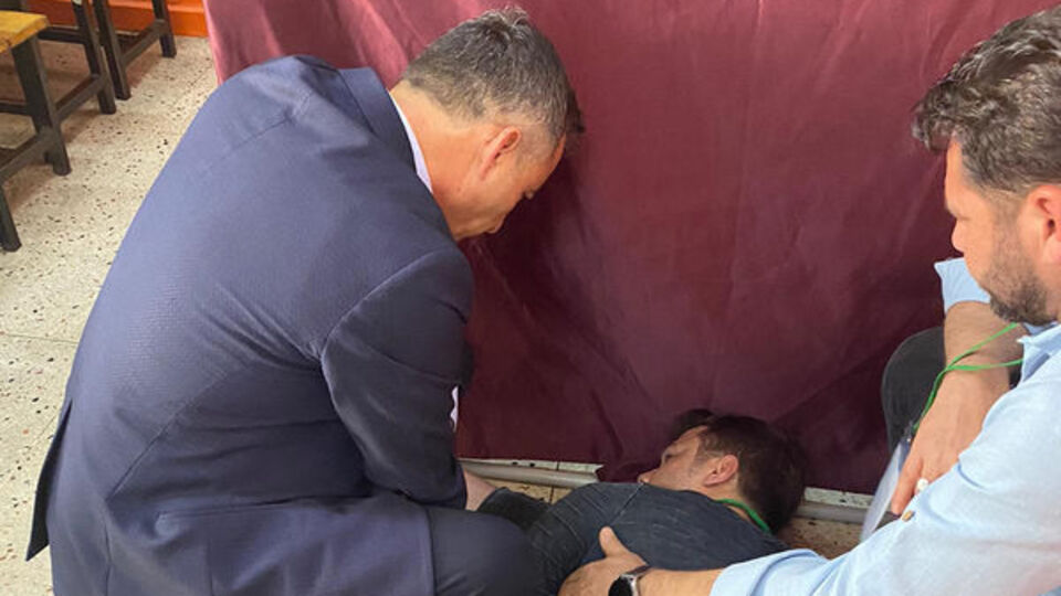 Müşahit epilepsi krizi geçirdi!