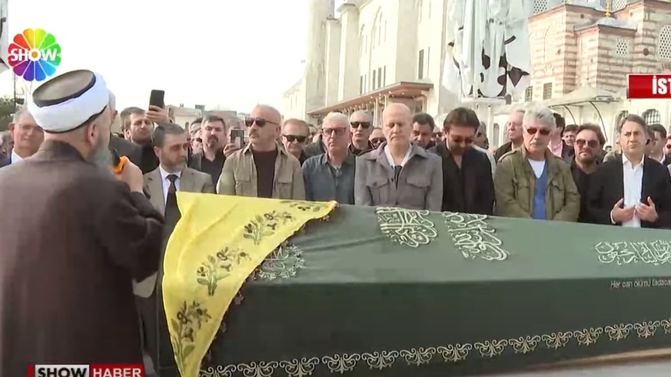 Rıdvan Bıyık'ın annesi son yolcuğuna uğurlandı