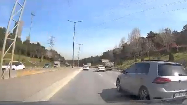 TEM Otoyolu'nda makas kazası