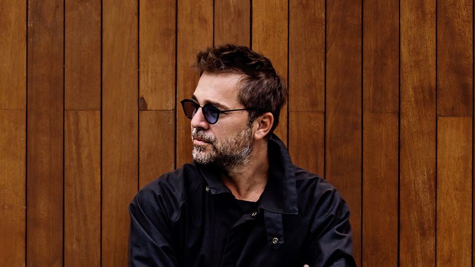 Engin Altan Düzyatan kimdir?