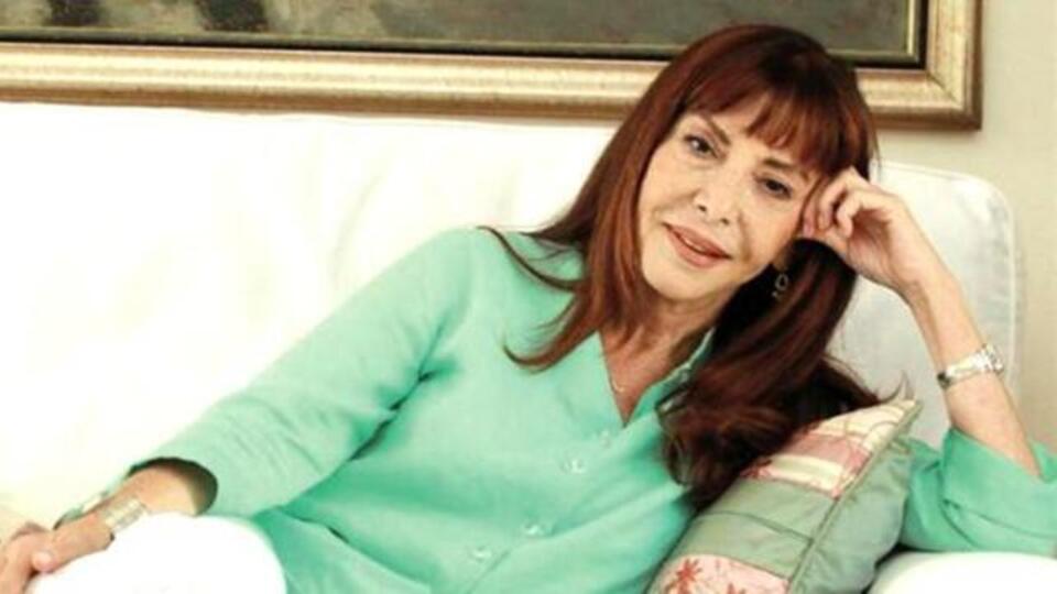 Hümeyra kimdir, kaç yaşında?