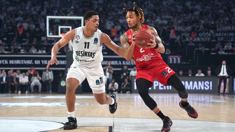 Beşiktaş Emlakjet final için sahada!