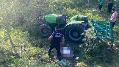 Devrilen traktörün sürücüsü öldü