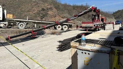 Üzerine vincin taşıyıcı kolu düşen işçi öldü