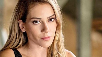 Sinem Kobal kimdir?