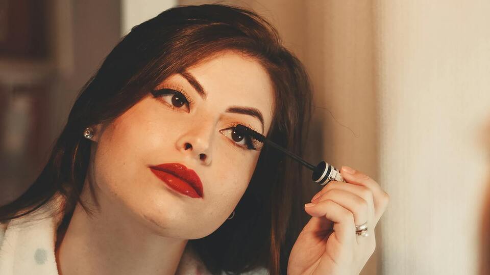 Kalıcı makyaj nasıl yapılır?
