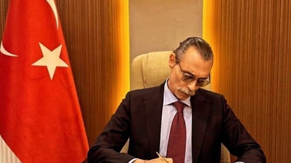 Beşikçioğlu ilk fotoğrafını paylaştı