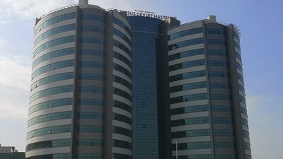 Annesini hastanede vahşice öldürdü!