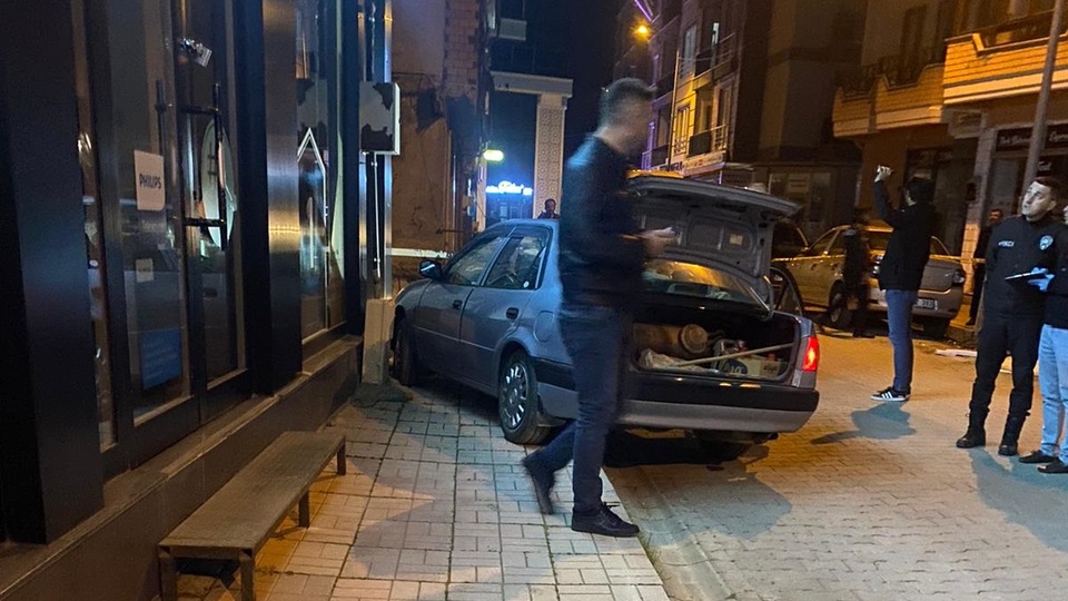 Direksiyon başında kalbine yenik düştü
