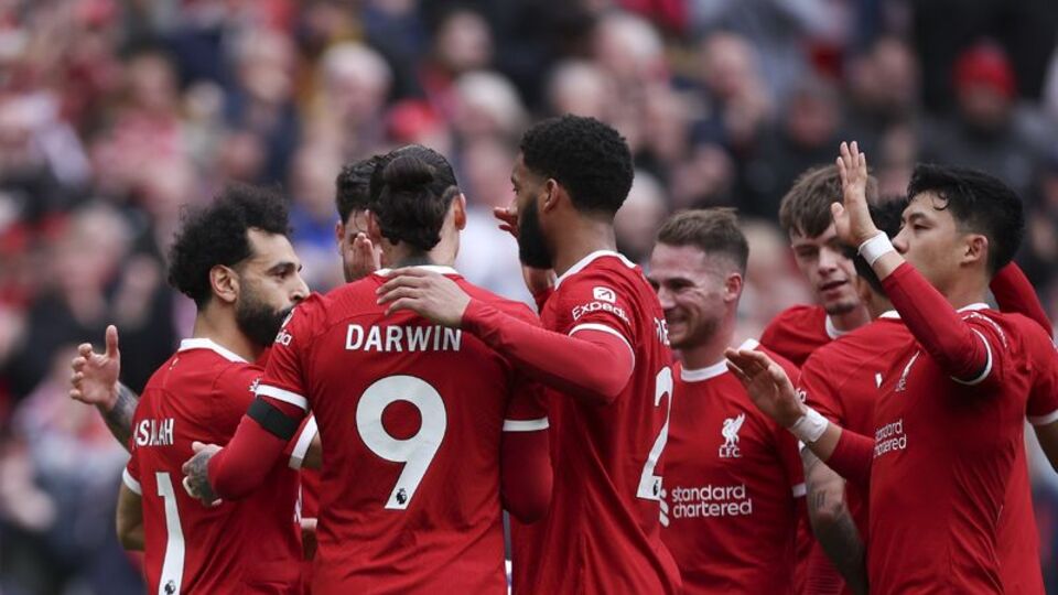 Liverpool, üç puanı üç golle aldı!