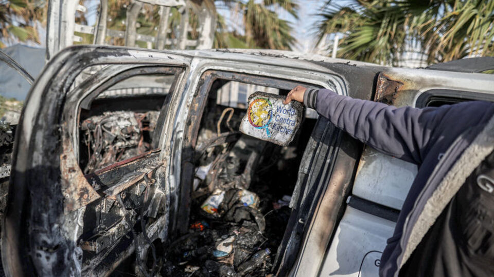 Yardım görevlilerini öldüren komutan görevden alındı
