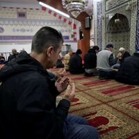 Cuma namazı nasıl kılınır?