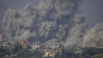 CIA direktörü Kahire'ye gidiyor