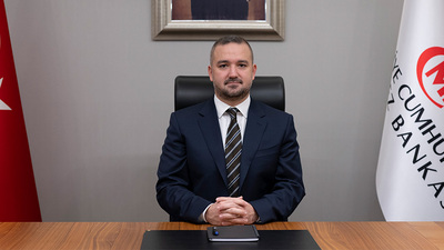 Mektubu yazdı, elini daha da sıkılaştırdı