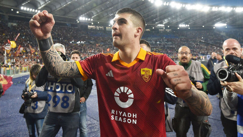 Dev derbide kazanan Roma!