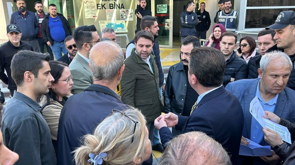 Kütahya'da geçersiz oy sayımı başladı