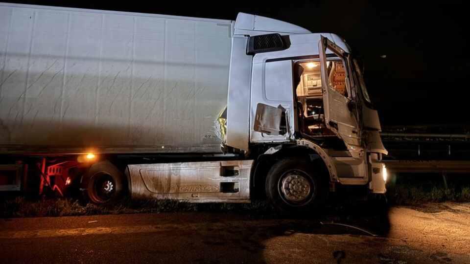 Gaziantep'te zincirleme kaza: 3'ü polis 4 yaralı