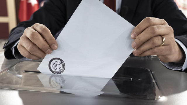 YSK, 1 il ve 8 ilçe için kararını verdi