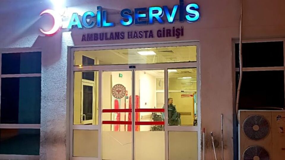Otomobil şarampole devrildi: 1 aylık Efe öldü