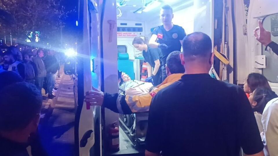 Aileler kavgasında tabancalar konuştu: 2 yaralı