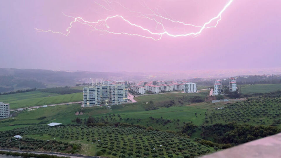 Gök gürültülü sağanak yağmur uyarısı! Bu iller dikkat