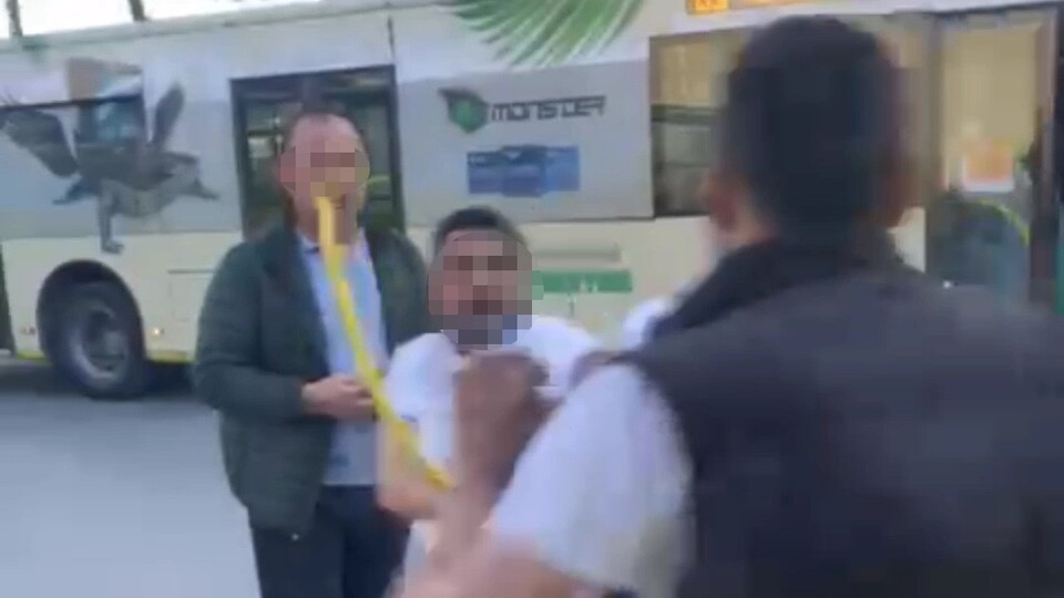 Yolcuya demir sopalı saldırı