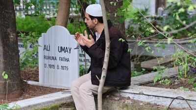 Mezarlıklarda 'sahte hoca' denetimi