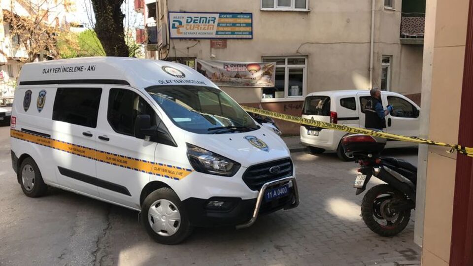 22 yaşındaki genç 5.kattan düştü