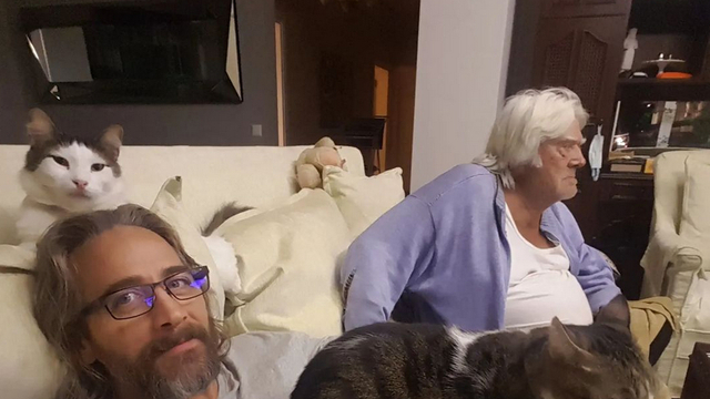 "Babamı ziyarete gidemedim ama o geldi"