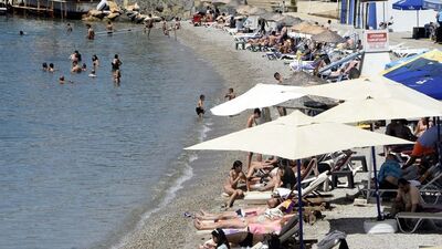 Sahilde yaz yoğunluğu... Burası hangi turizm cenneti?