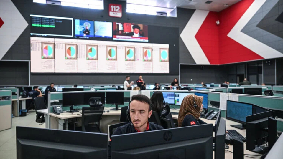 112 Acil Çağrı Merkezi gereksiz çağrılardan şikayetçi