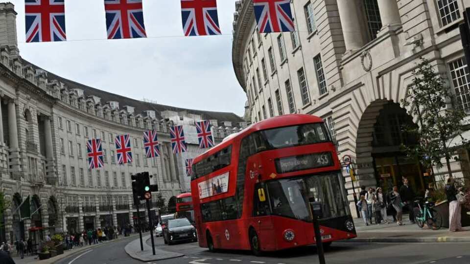 İngiltere ekonomisi yüzde 0.1 büyüdü