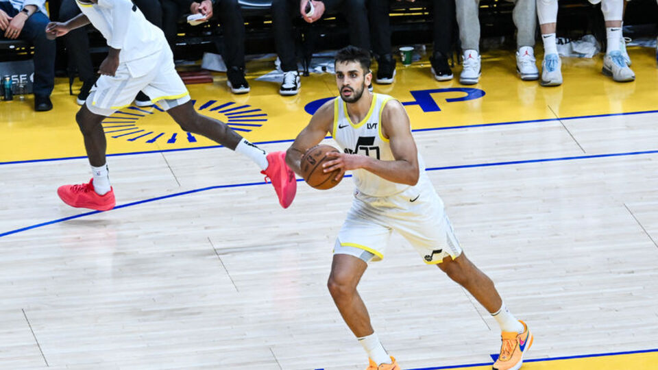 Ömer Faruk 10 sayı attı, Utah kazandı