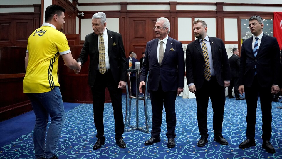 Fenerbahçe'de bayramlaşma töreni yapıldı