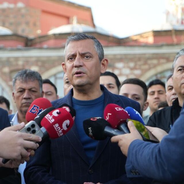 Özel şehit yakınlarıyla bayramlaştı