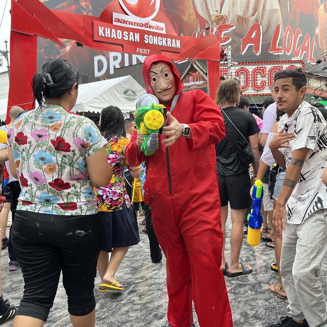 Tayland'da su savaşları başladı