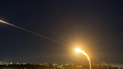 İran, İsrail'e saldırdı
