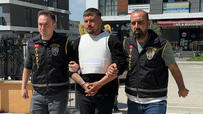 Boşanma aşamasındaki eşini öldürdü