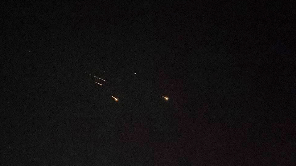 İsrail: İran'a yaptırım uygulansın