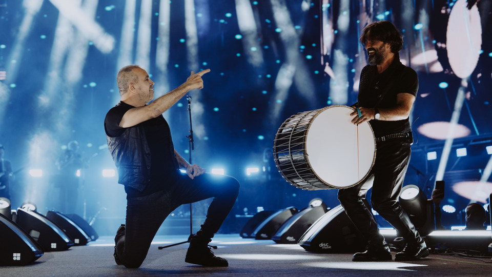 Memleketinde konser verdi